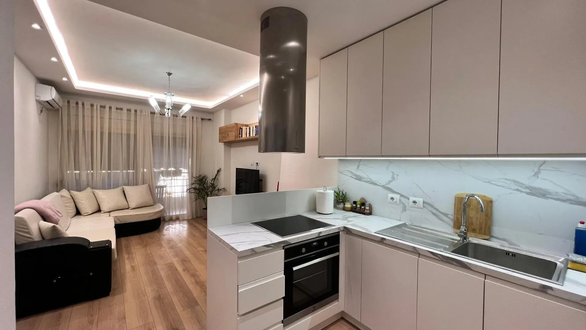 Tirana Modern One Bedroom Apartment Kashar 0*,